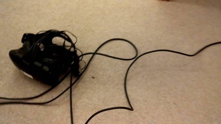 HTC Vive Neues dünneres Kabel gesichtet