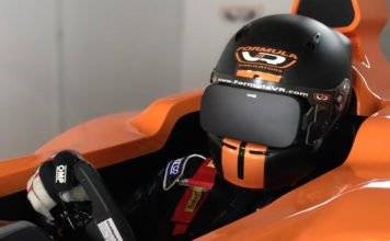 HelmetVR vereint Motorsport Helm mit Oculus Rift
